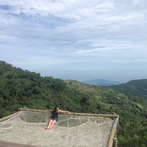 Meet your Posher, Liz